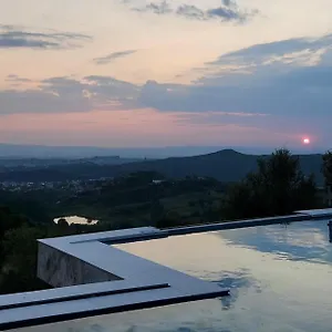 **** Otel Chateau Fasel Arnavutluk